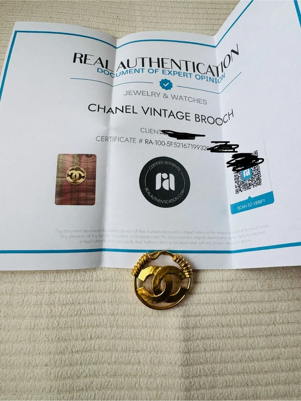 Gold-Tone Interlocking CC Logo Brooch - excellent condition